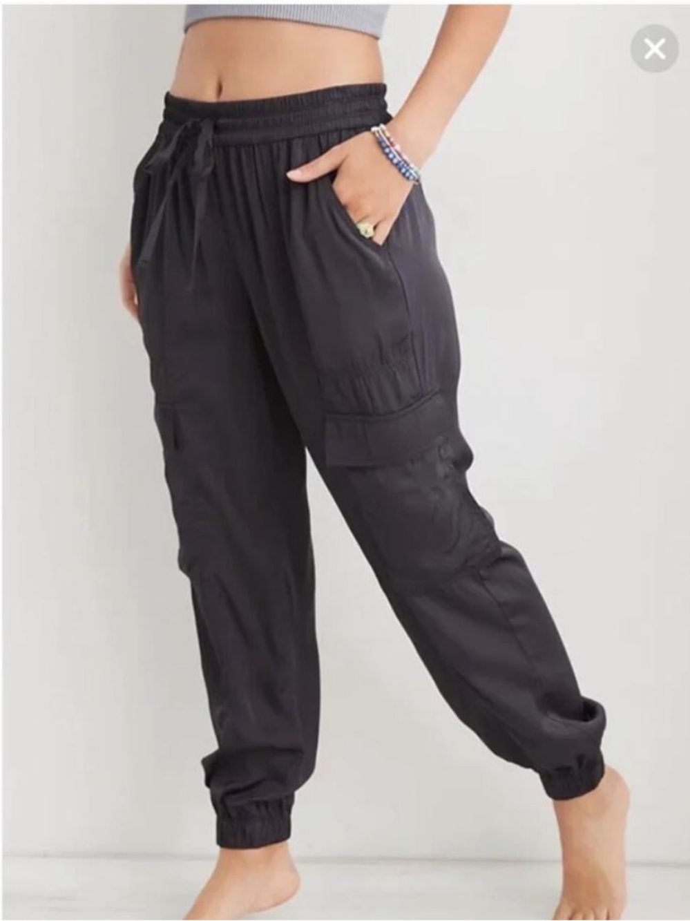 Aerie NWT Satin Cargo Jogger Size small Gray